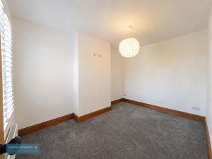 Bedroom- click for photo gallery